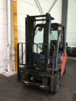 Treibgasstapler 2016  Toyota 02-8FGF20 (4)