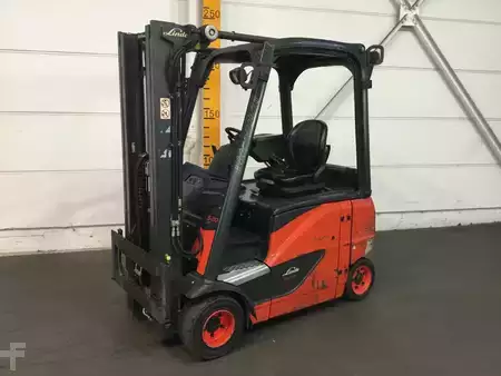 Elektromos 4 kerekű 2017  Linde E20PH-02 (1)
