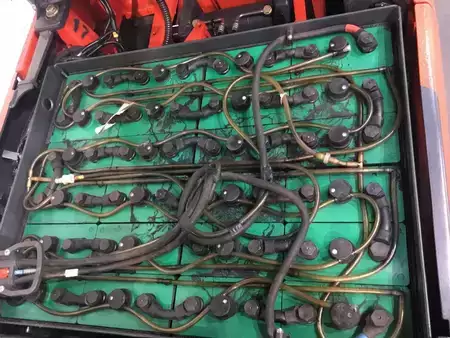 Elektromos 4 kerekű 2017  Linde E20PH-02 (3)