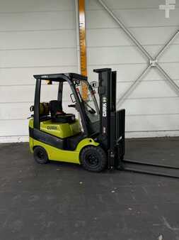 Propane Forklifts 2023  Clark C15 LPG (2)