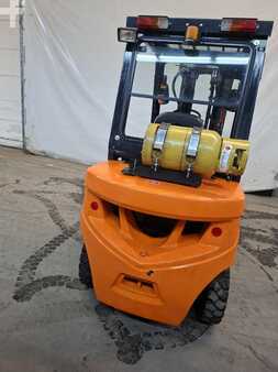 Treibgasstapler 2017  Doosan G30GP (1)