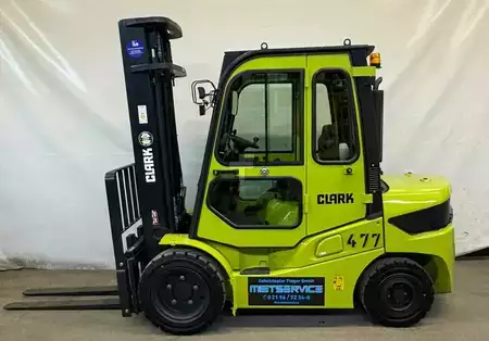 Diesel truck 2025 Clark GTS30D (1)