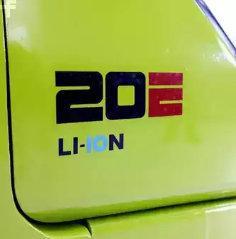 Eléctrica de 4 ruedas - Clark SE20 (8)