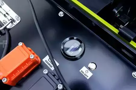Elektro 4 Rad - Clark SE16 Neugerät (10)