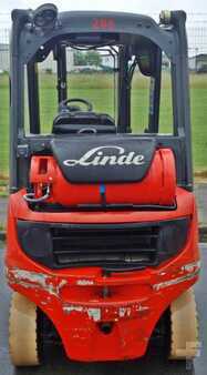 Chariot élévateur gaz 2014  Linde H16T-01 (3)