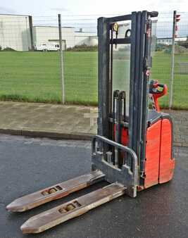 Stacker pedestre 2012  Linde L 16 (2)