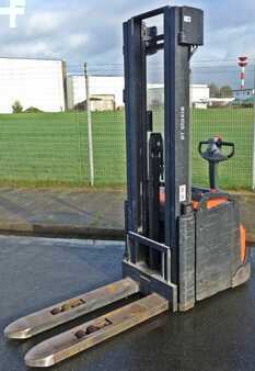 Stacker pedestre 2018  BT SWE 160 L (3)