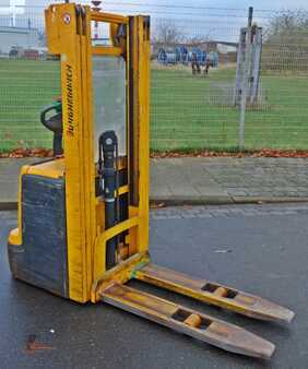 Hochhubwagen  Jungheinrich EJC 216 (1)