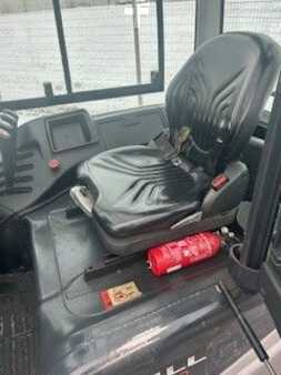 Elektrisk- 4 hjul 2012  Still RX 60-50 (5)