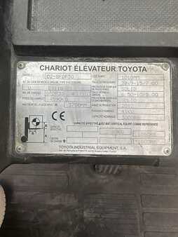 Chariot élévateur diesel 2012  Toyota 02-8FDF30 (9)