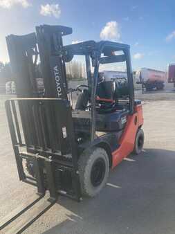 LPG Forklifts 2022  Toyota 02-8FGF25 (2)