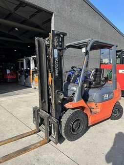 LPG Forklifts 2000  Toyota 42-7FGF20 (2)