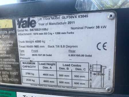 Chariot élévateur gaz 2011  Yale GLP30VX (17)