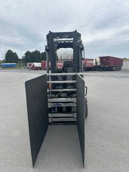 LPG Forklifts 2016  Linde H20T-01  (3)