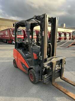 LPG Forklifts 2016  Linde H20T-01 tête rotative (1)
