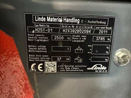 LPG Forklifts 2011  Linde H25T-01 (10)