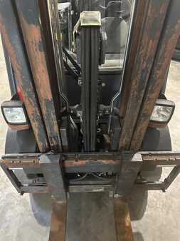 Gas truck 2013  Linde H25T-02   (6)