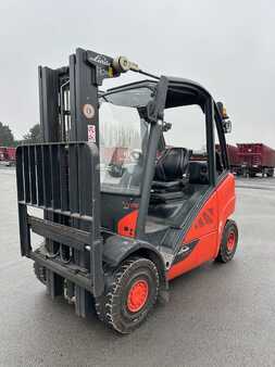 LPG Forklifts 2014  Linde H25T-02   (1)