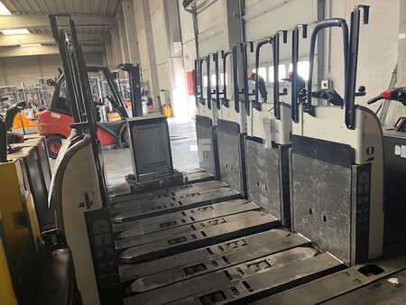 Outro 2015  Unicarriers PLP250 ( lot de 8 ) (9)