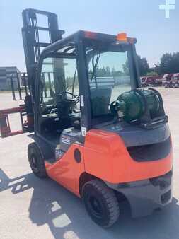 LPG Forklifts 2008  Toyota 02-8FGF25 (3)