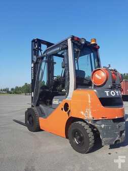 LPG Forklifts 2014  Toyota 02-8FGF25 (2)