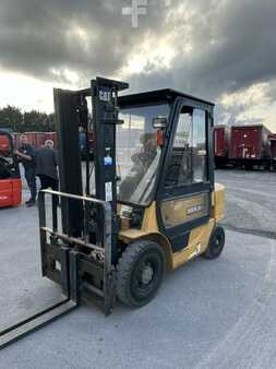 Dieseltruck 2003  CAT Lift Trucks DP25K (1)