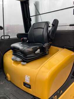 Diesel Forklifts 2010  Yale GDP40VX5 (18)