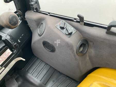 Diesel Forklifts 2010  Yale GDP40VX5 (20)
