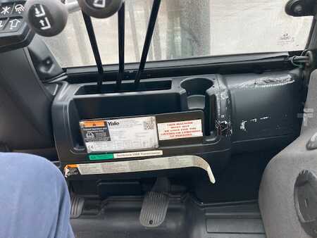 Diesel Forklifts 2010  Yale GDP40VX5 (24)