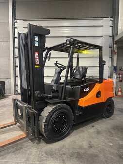 Dieseltrukki 2012  Doosan D45SC-5 (2)