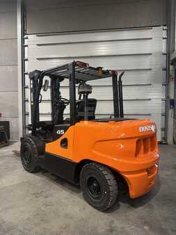 Dieseltrukki 2012  Doosan D45SC-5 (3)
