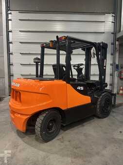 Dieseltrukki 2012  Doosan D45SC-5 (4)