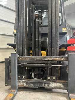 Treibgasstapler 2003  Yale GLP16AF triplex cabine (6)