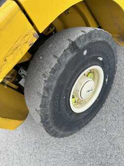 Treibgasstapler 2015  Yale GLP25VX 1045 heures (13)