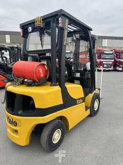 Treibgasstapler 2015  Yale GLP25VX 1045 heures (3)