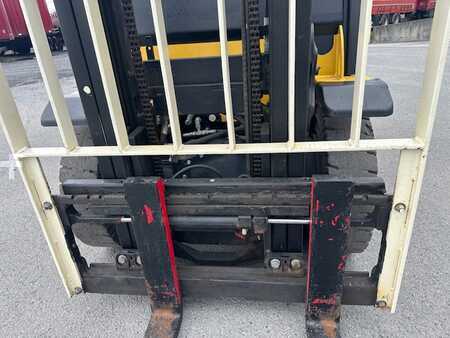 Treibgasstapler 2015  Yale GLP25VX 1045 heures (5)