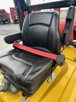 Treibgasstapler 2015  Yale GLP25VX 1045 heures (7)