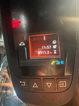 Nestekaasutrukki 2019  Linde H18T-01 (9)