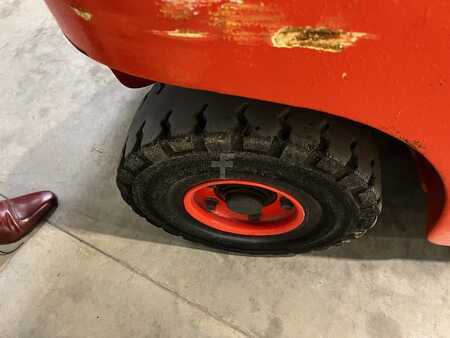 Nestekaasutrukki 2019  Linde H18T-01 (18)