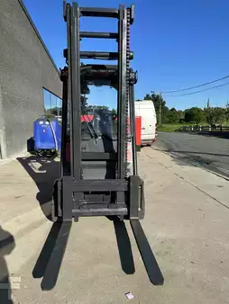 Empilhador a gás 2015  Linde H20T-01 .semi-cabine (5)