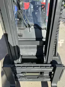 Empilhador a gás 2015  Linde H20T-01 .semi-cabine (6)