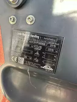 Empilhador a gás 2015  Linde H20T-01 .semi-cabine (9)