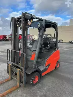 Wózki gazowe 2016  Linde H20T-01 .semi-cabine (1)