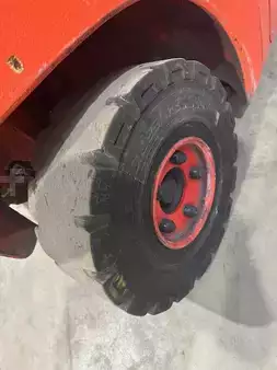 Nestekaasutrukki 2019  Linde H25T-02 (17)
