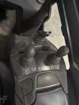 Nestekaasutrukki 2019  Linde H25T-02 (8)