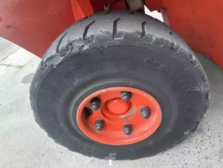 Empilhador a gás 2007  Linde H25T (10)