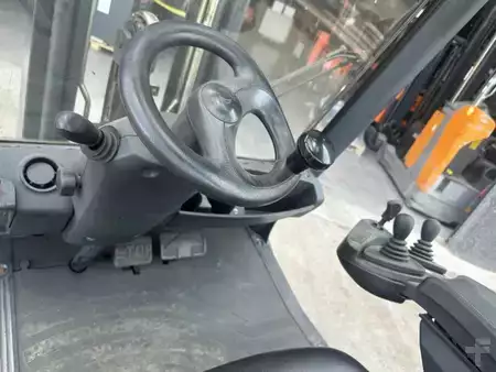Empilhador a gás 2007  Linde H25T (7)