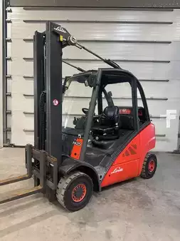 Nestekaasutrukki 2008  Linde H25T (1)
