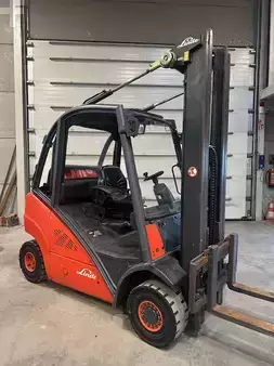 Nestekaasutrukki 2008  Linde H25T (2)