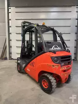 Nestekaasutrukki 2008  Linde H25T (4)
